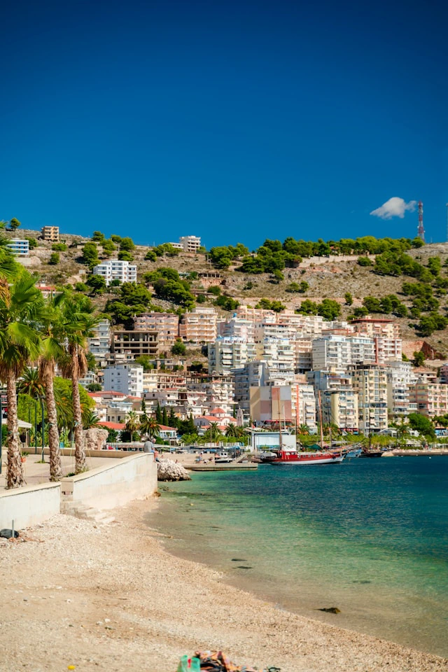albania-ceny-biletow-pogoda-w-albanii-kiedylatac.pl